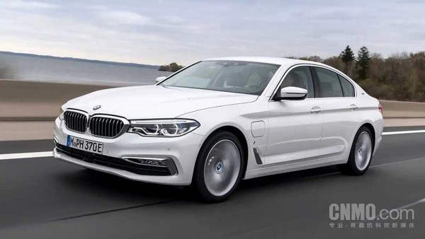 宝马汽车 宝马召回近3万辆插混车型 启动马达存在短路起火风险