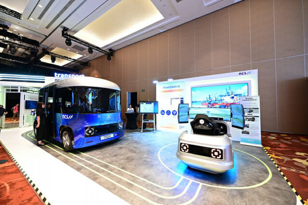 Autonomous A2G参展活动 无方向盘设计!L4级无人驾驶穿梭车“ROii”新加坡首发