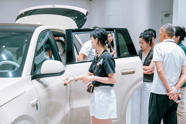新一代理想L6试乘试驾全国开启：售价24.98万元
