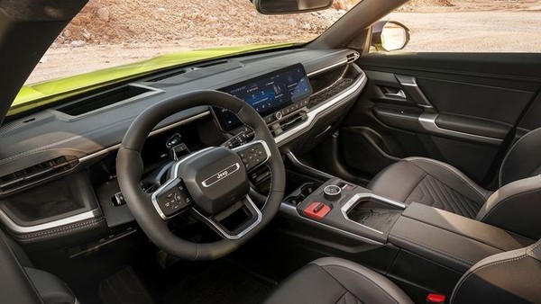 Jeep Jeep推出电动版Compass长续航版与四驱版 续航675公里
