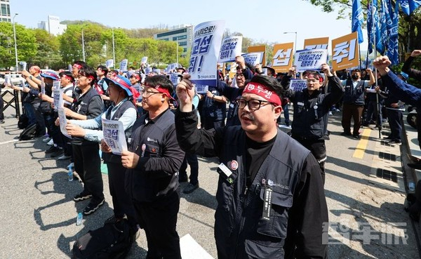 现代汽车与韩国通用劳资谈判陷入僵局 部分罢工持续
