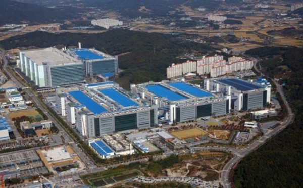 OLED加速渗透IT设备市场 台厂逐步收缩LCD面板业务 OLED加速渗透IT设备市场 台厂逐步收缩LCD面板业务