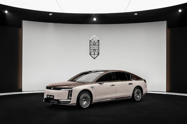 尊界S800 余承东:尊界S800连续10个月稳居百万豪车销量冠军
