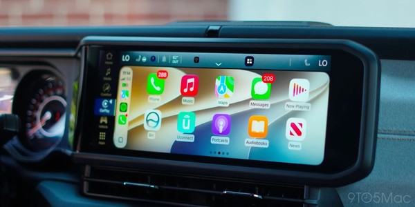 车机系统 特斯拉等三大车企拒不支持CarPlay 盘点背后战略考量