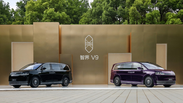智界V9 7月全国MPV销量排名:智界V9登顶 超越丰田赛那