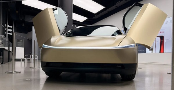 Cybercab 特斯拉奥斯汀Robotaxi活跃车队回落至8辆 造势后现原形