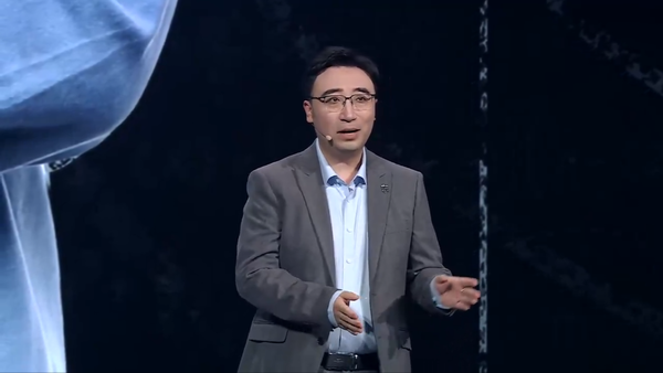 李永乐现身奕境发布会讲物理课 奕境X9硬核上市！