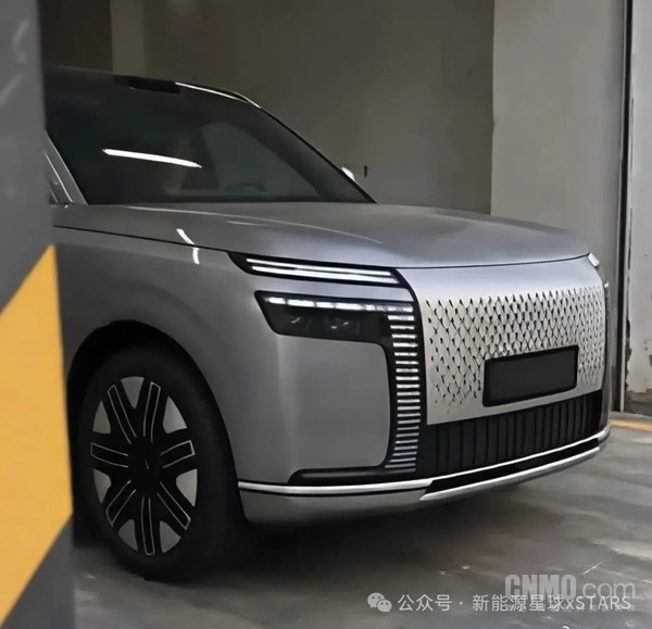 阿维塔9系实车曝光!定位全尺寸SUV 预计年内发布 阿维塔9系实车曝光!定位全尺寸SUV 预计年内发布
