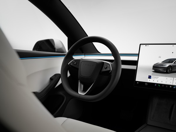 特斯拉Model 3 特斯拉Model 3全系升级16英寸触摸屏 并新增内饰配色
