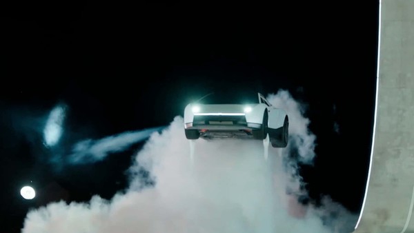 特斯拉第二代Roadster 李斌评价特斯拉全新Roadster:这个我们真没有 点赞